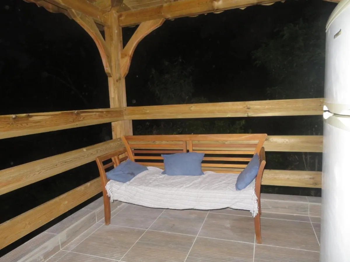 Azur-Salines : Appartement Residentiel …La Plage De Kite Surf A Vos Pieds Le Gosier  Le Gosier (Grande-Terre)
