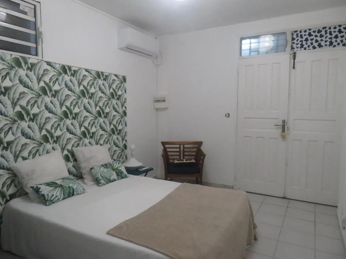 Azur-Salines : Appartement Residentiel …La Plage De Kite Surf A Vos Pieds Le Gosier   Le Gosier (Grande-Terre)